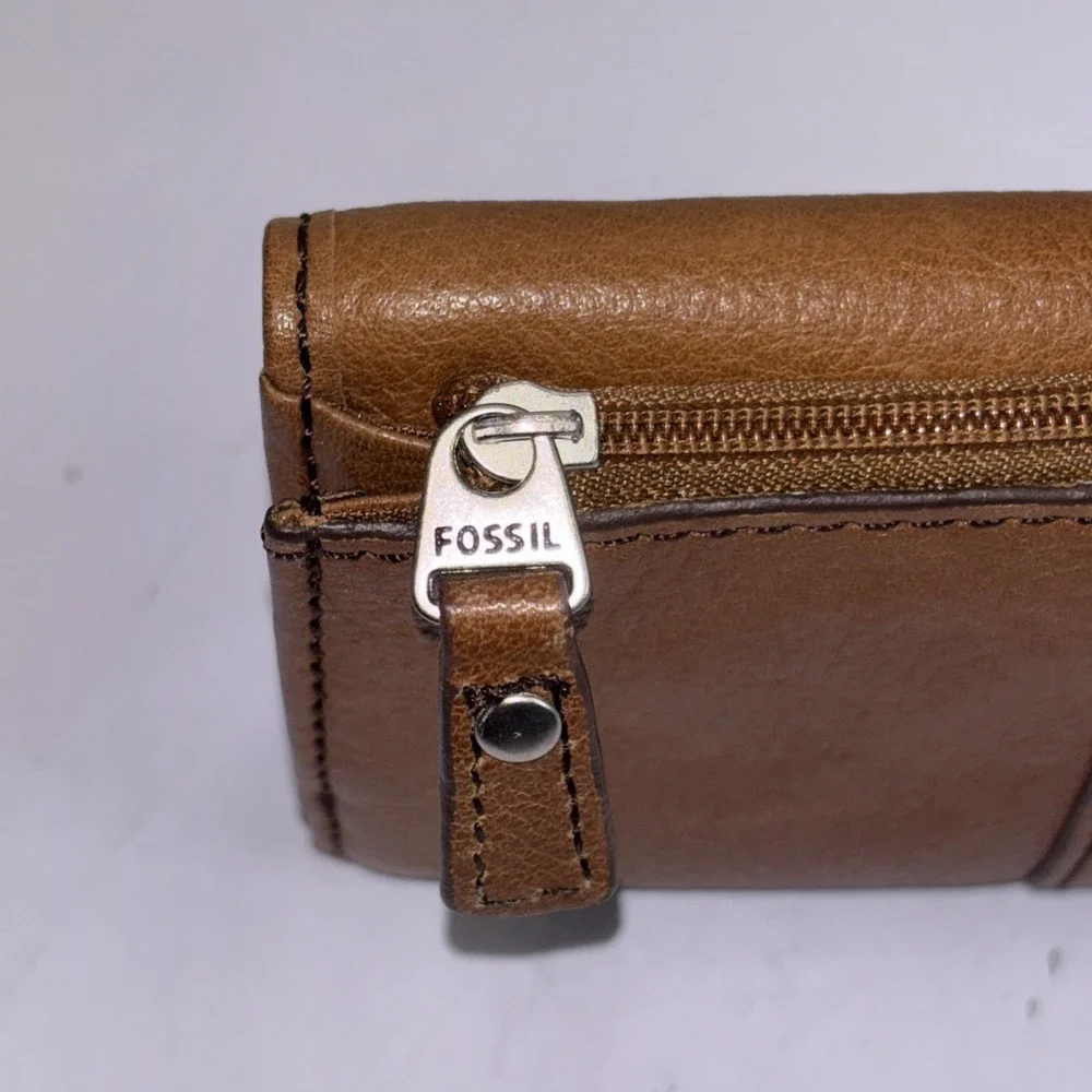 Fossil Wallet Brown Leather Quadfold Solid‎ Credit Card Holder Wallet Key